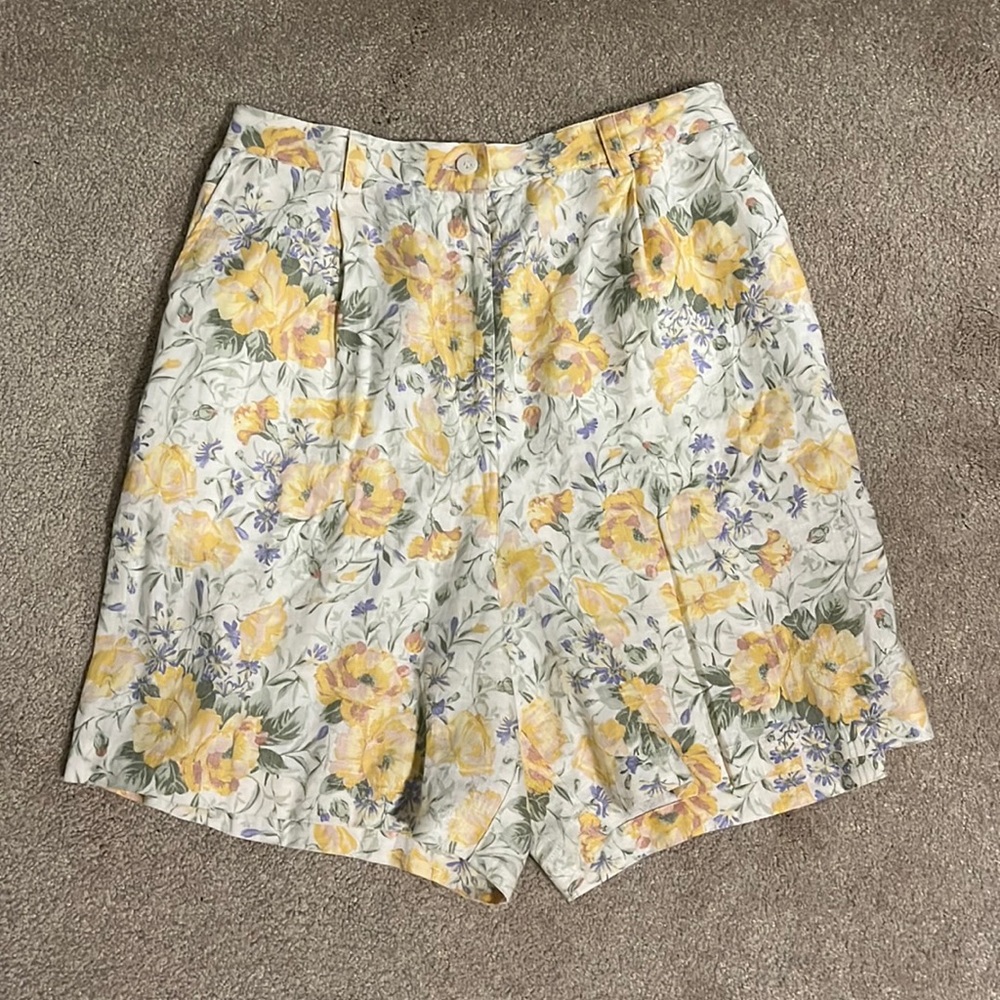 Vintage Yellow Floral Women Shorts size 10 / medium